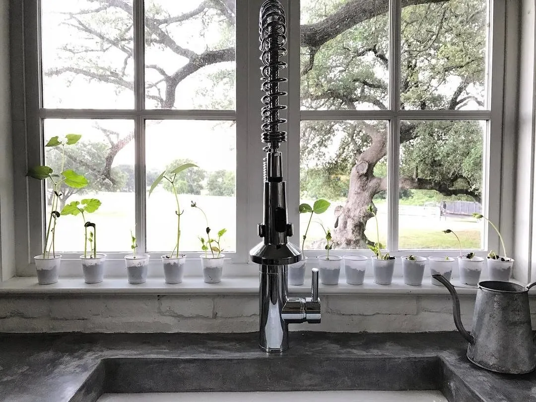 13806 warm kitchen lighting