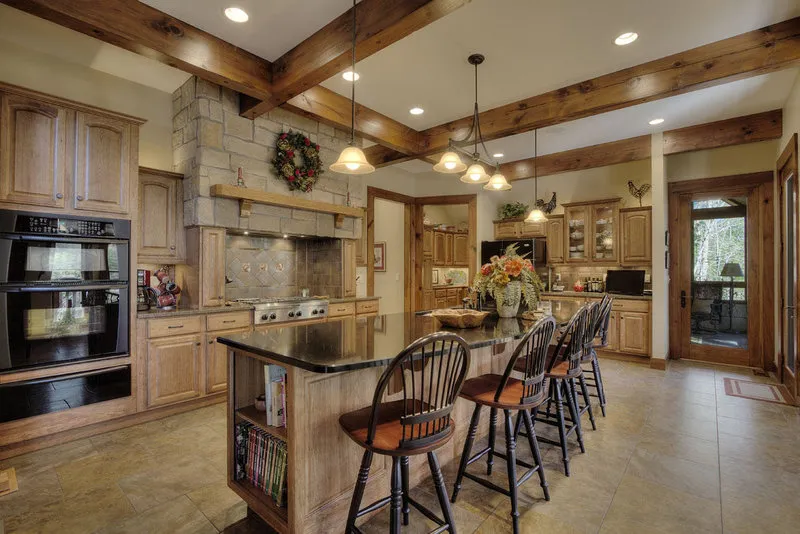 13827 country cabin kitchen overview