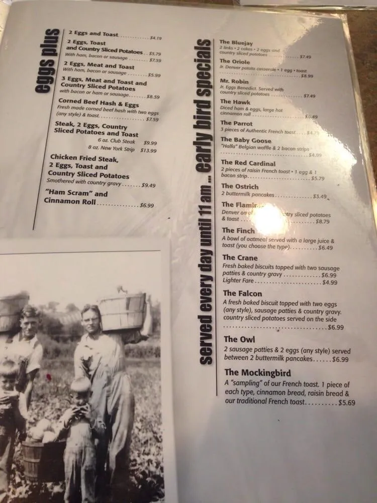 13830 cozy dining nook