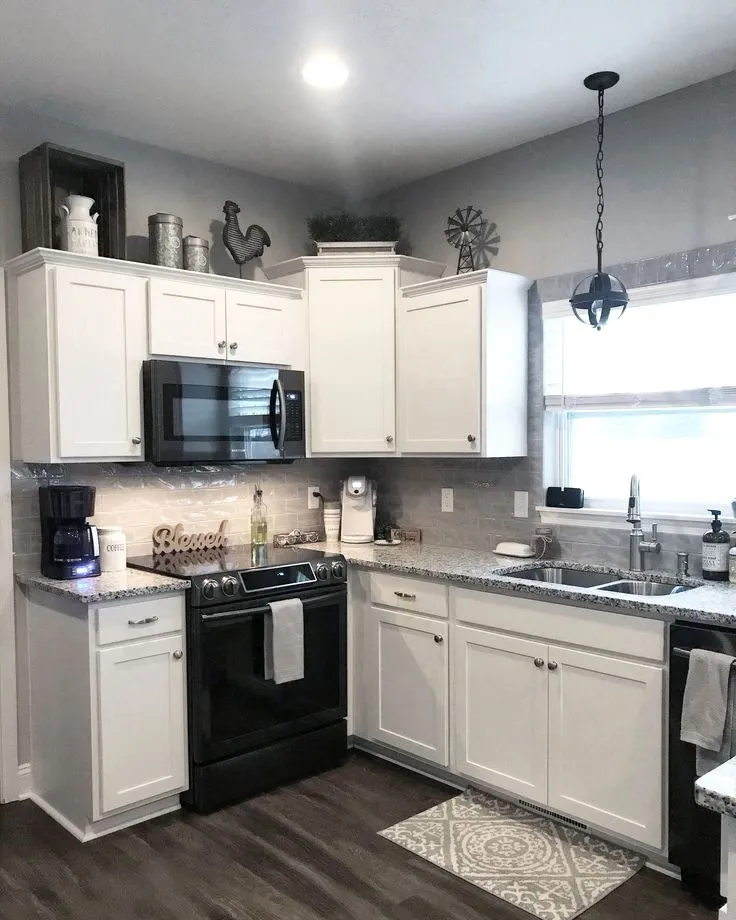 13831 bright sky kitchen