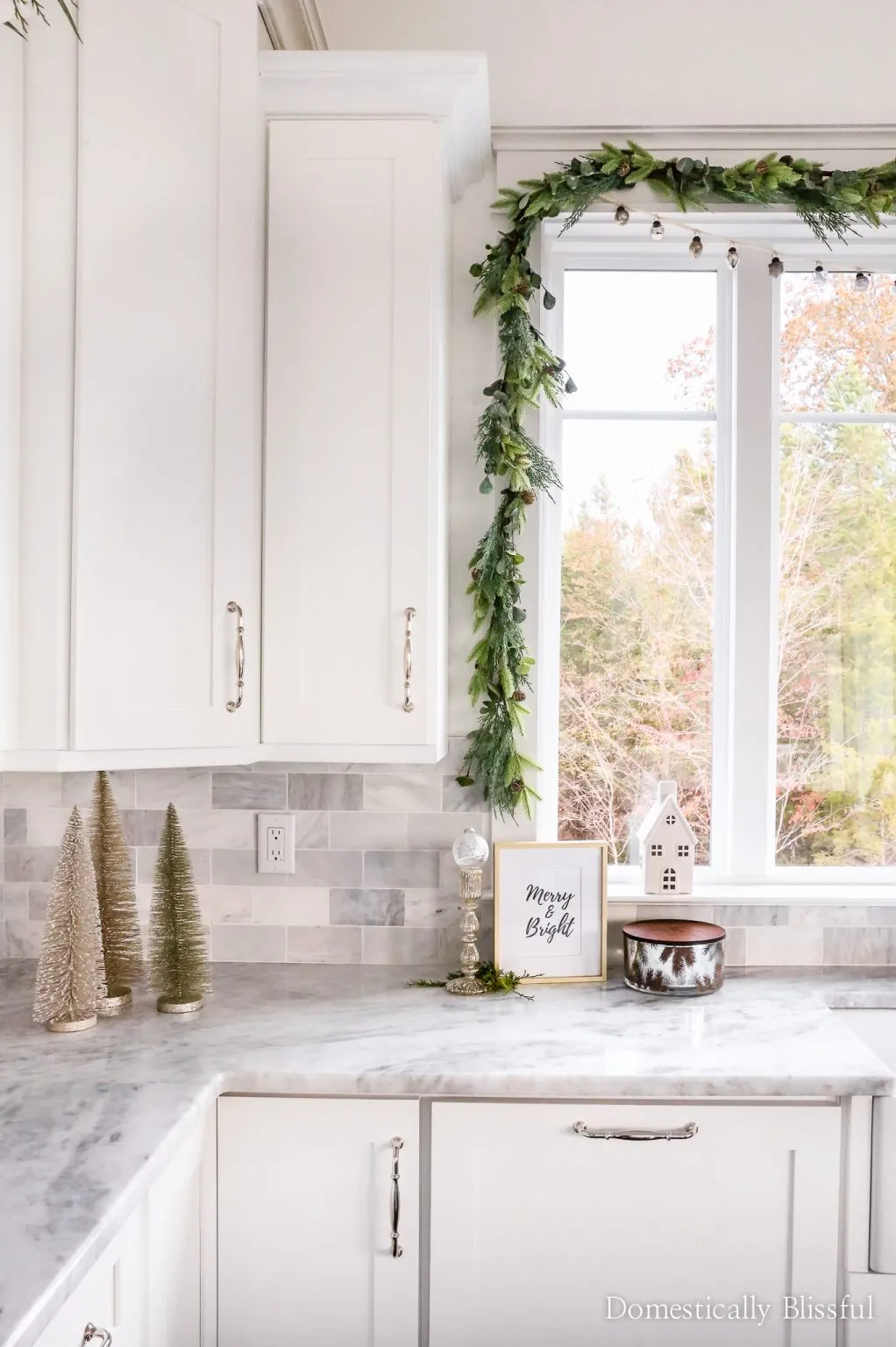 13848 christmas kitchen fruit decor