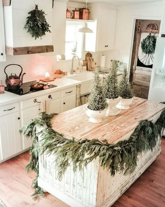 13848 christmas kitchen wooden accents