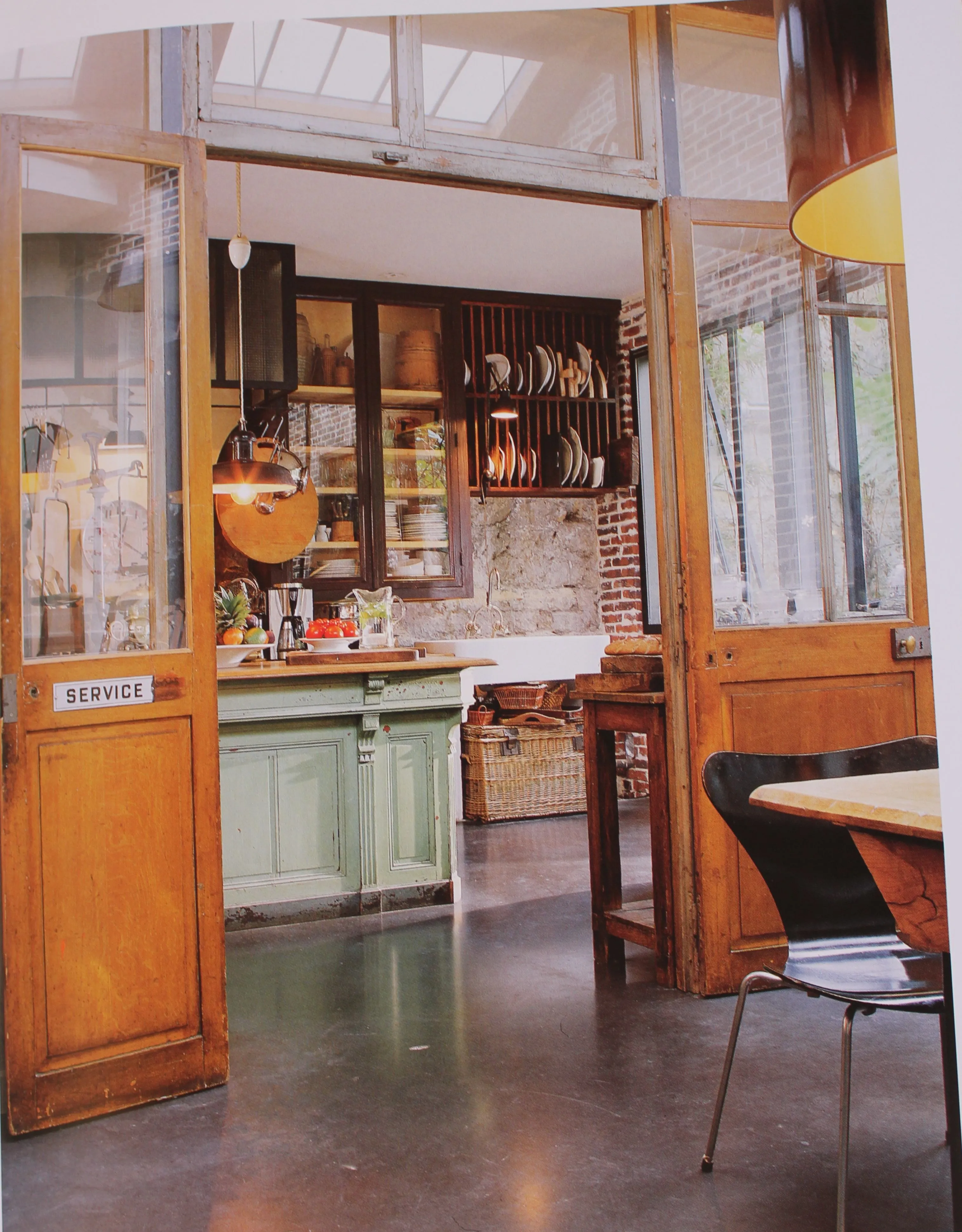13854 open shelving paris kitchen