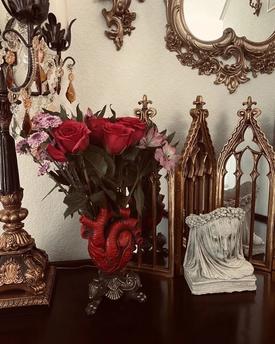 13867 gothic kitchen table