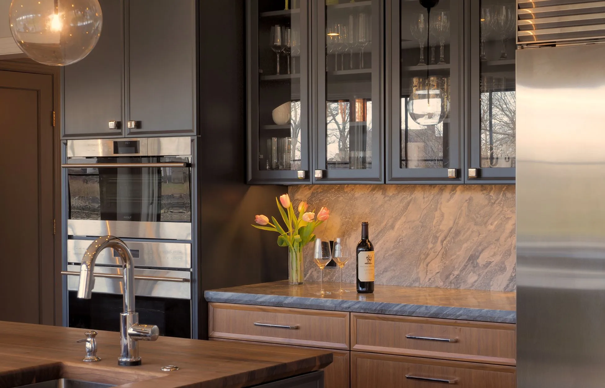 13881 blue kitchen backsplash