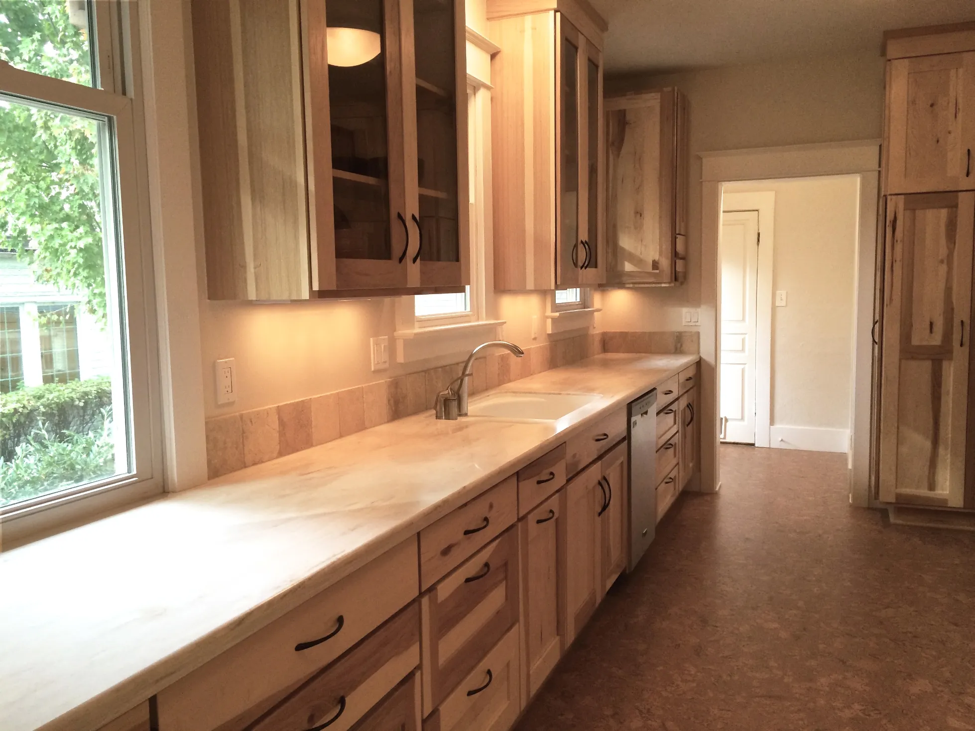 13929 wooden kitchen island