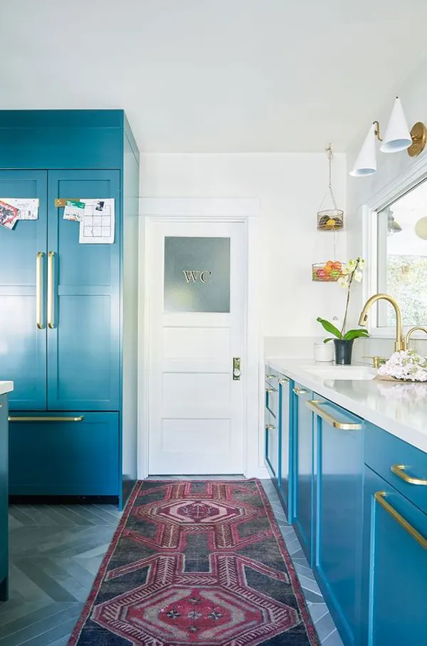 /img/13930-blue-kitchen-design.webp