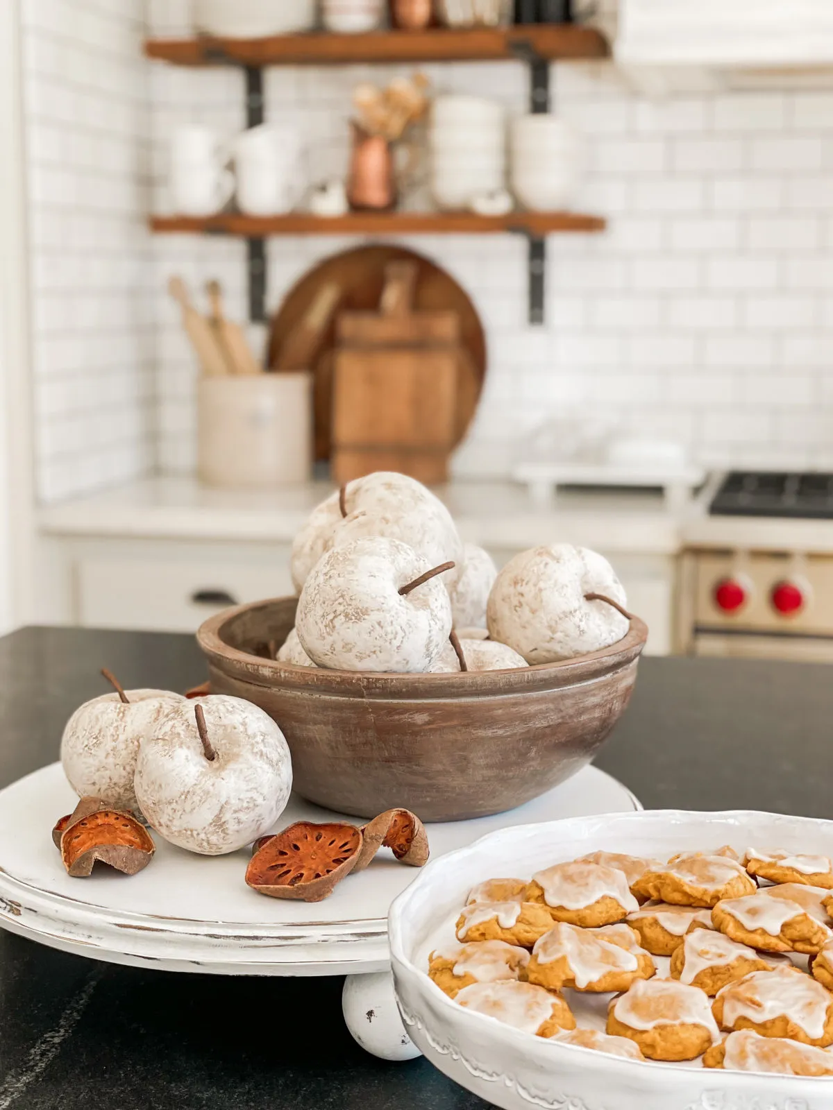 13962 fall kitchen centerpiece