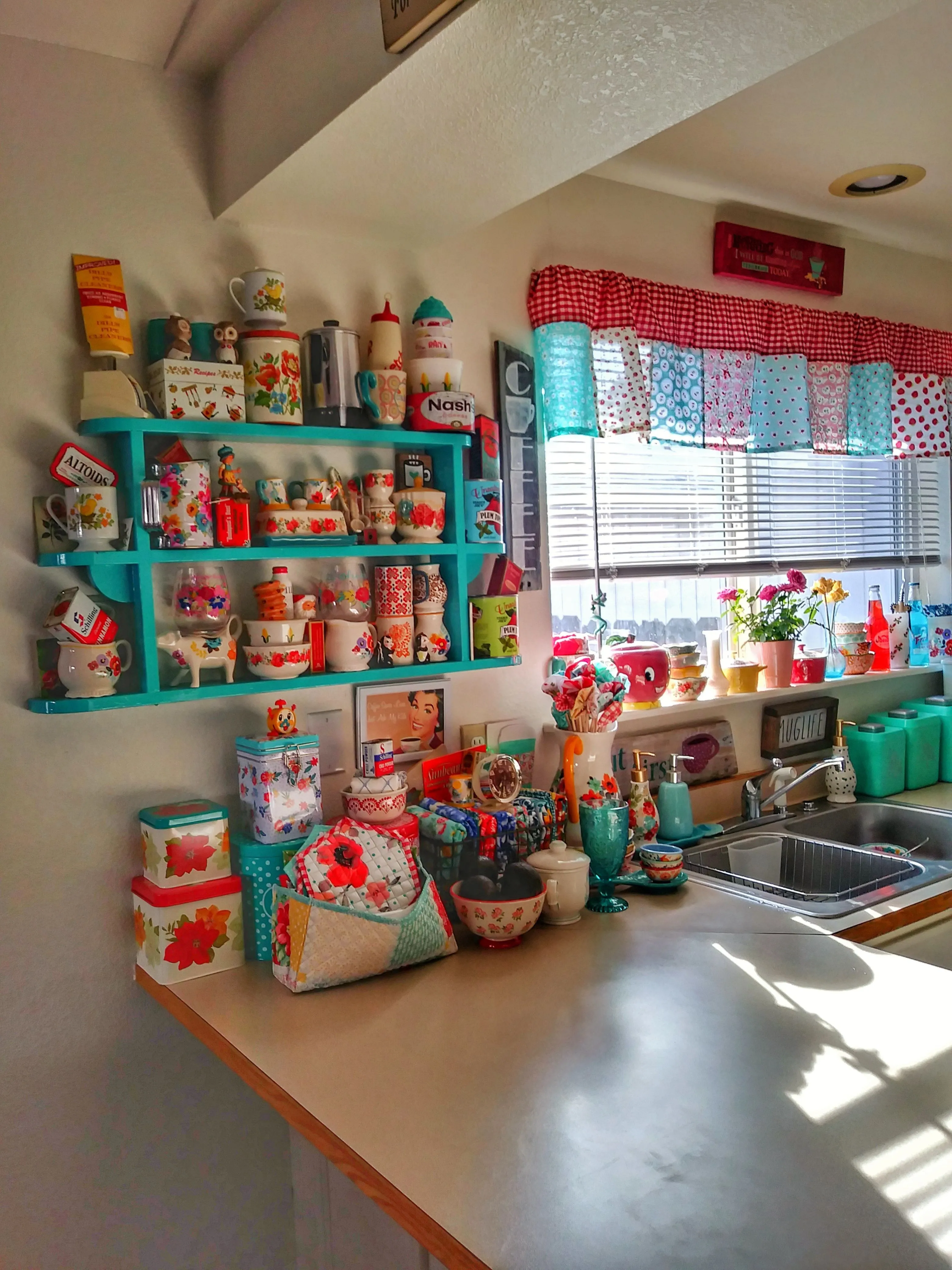 13969 farmhouse kitchen main