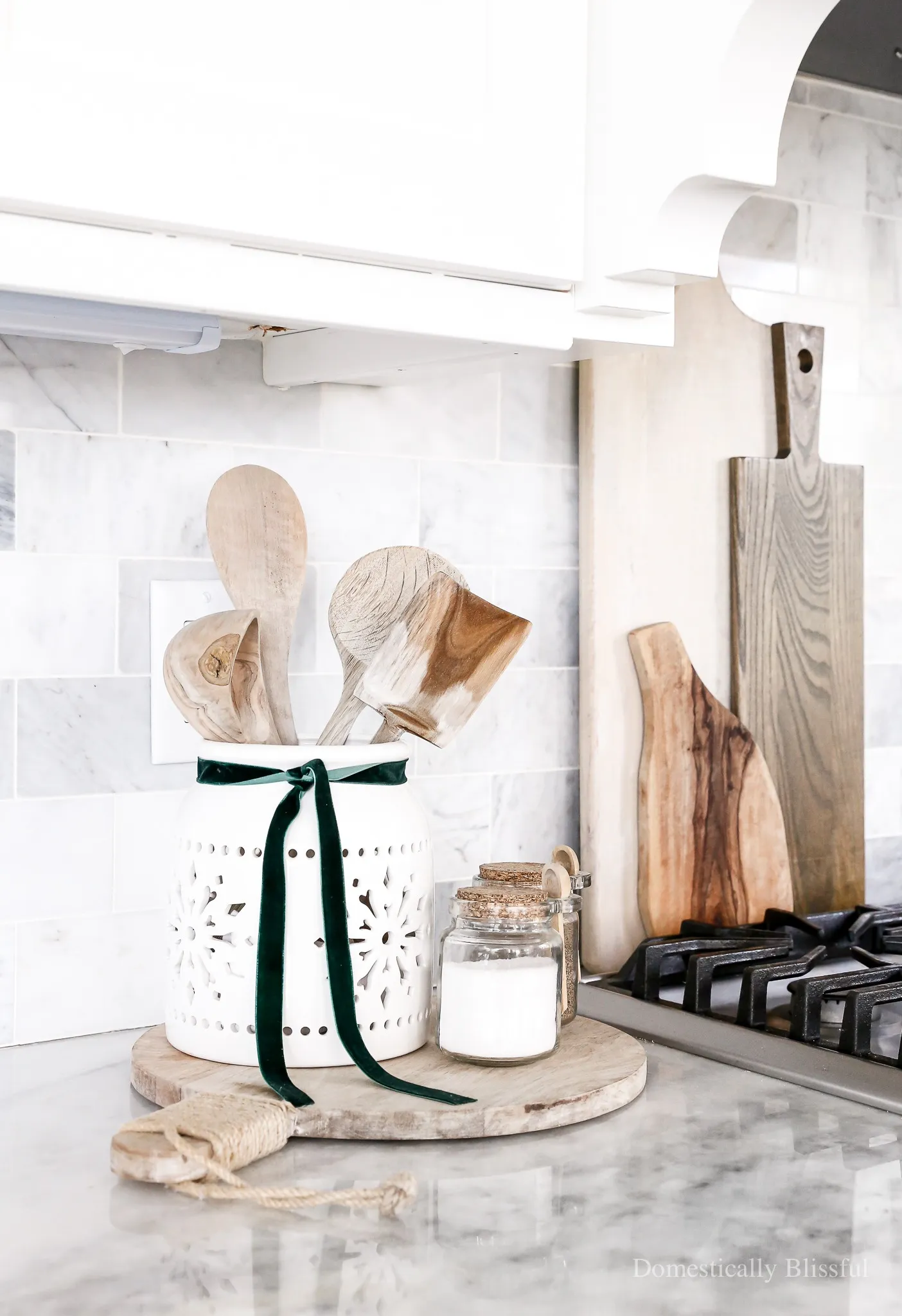 13974 christmas kitchen decor 7