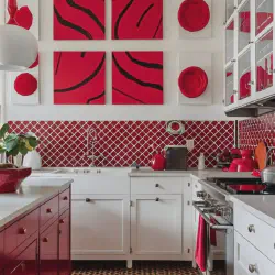 /img/14000-coastal-red-white-kitchen.webp