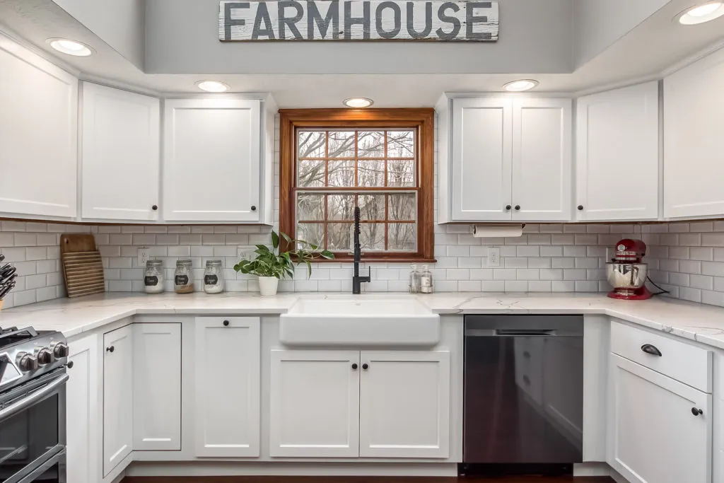 14050 apron front sink