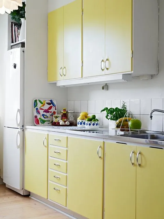 14064 yellow kitchen appliances